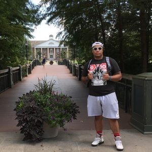 Meet your Posher, Derek